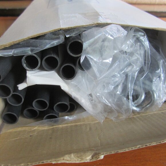 LILLIAN VERNON IN BOX 5105 PLAY TENT, YELLOW/RED/BLACK COLORS - Picture 3 of 3